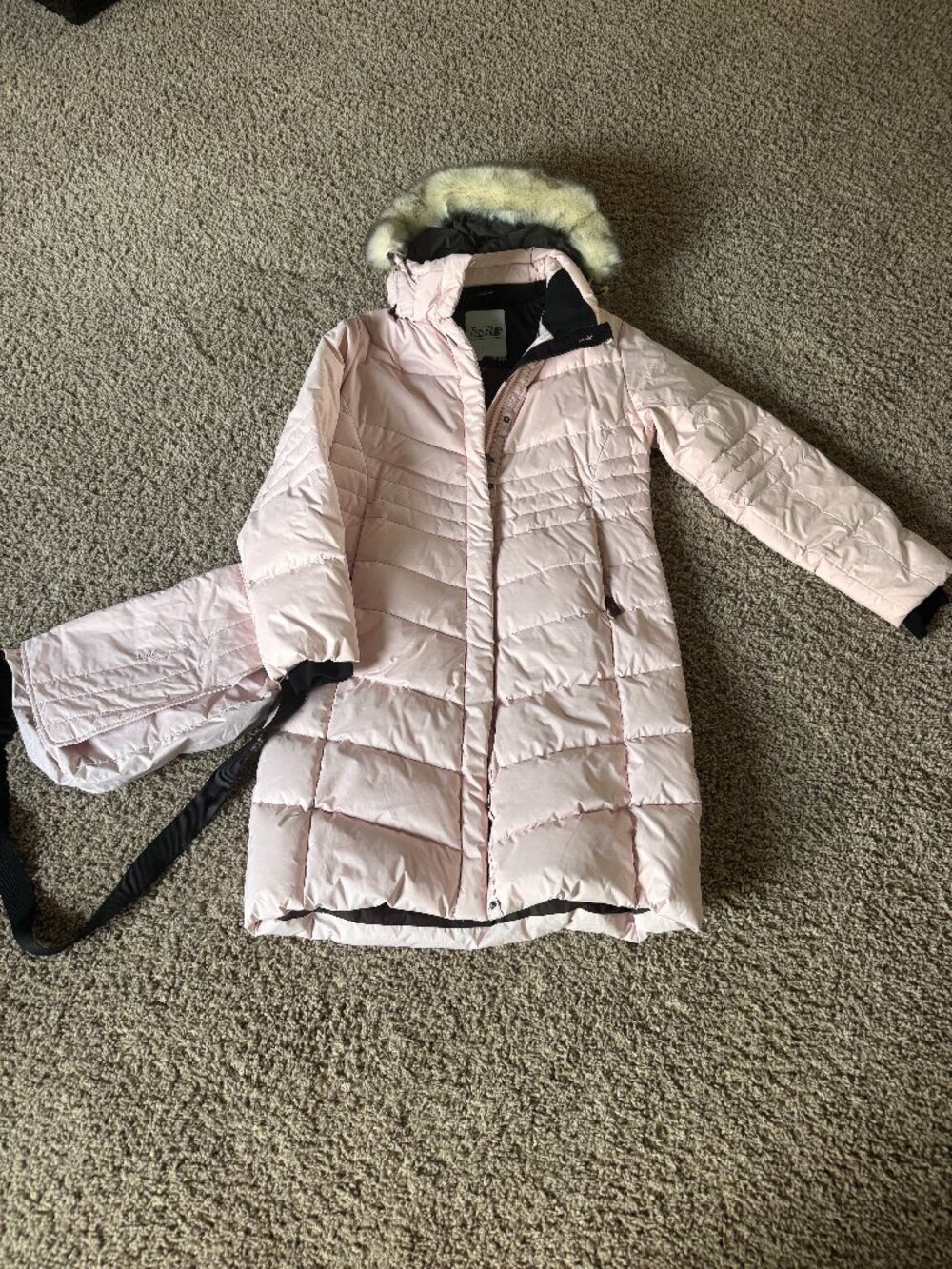 Lole light pink winter coat, comes with a matching cross body bag